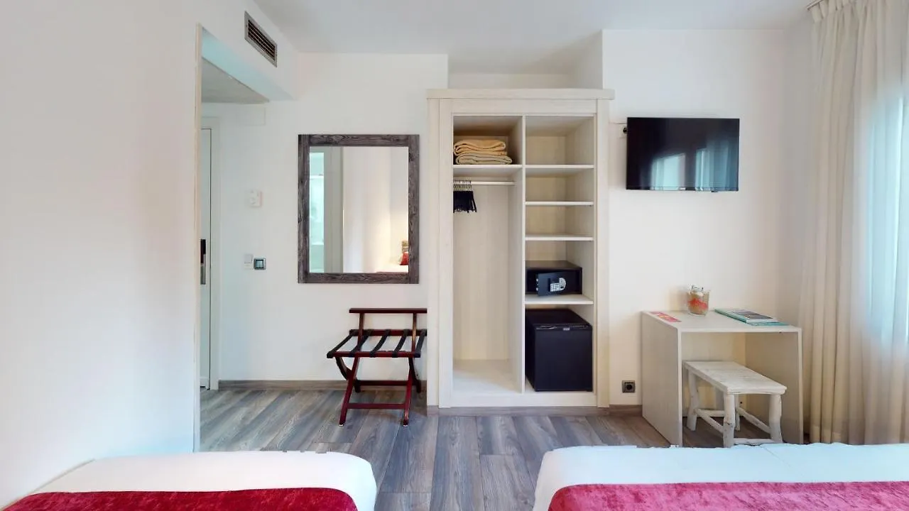 Hotel Bella Dolores Lloret de Mar 2*,